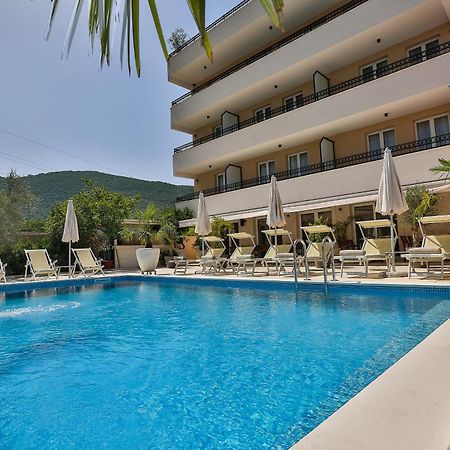 Villa La Vida Будва Екстериор снимка